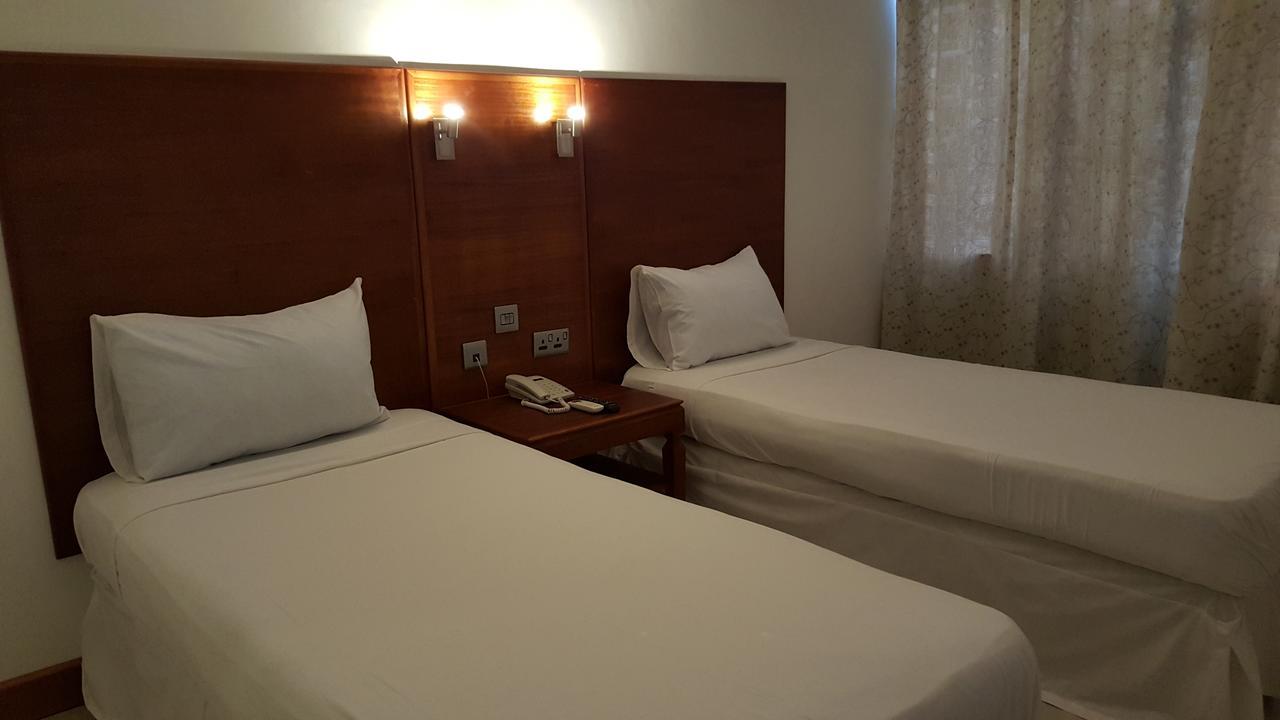 Golden Gate Hotel 쿠마시 외부 사진