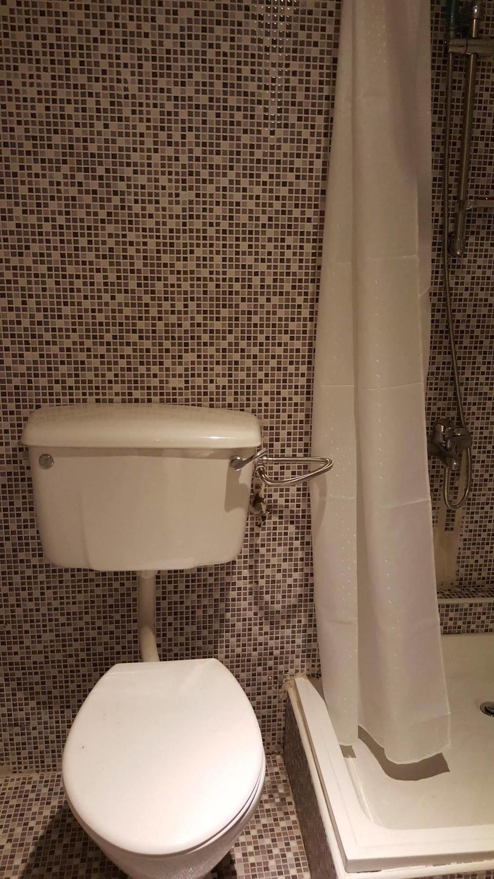 Golden Gate Hotel 쿠마시 외부 사진